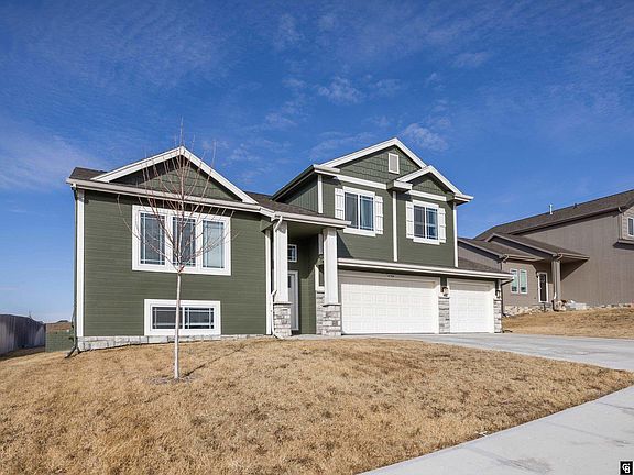 2nd image of 4904 Sheridan Rd