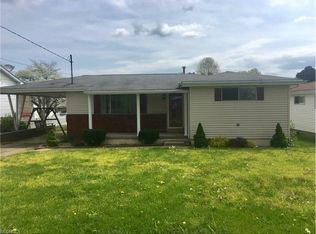 734 Nelson St, Belpre, OH 45714