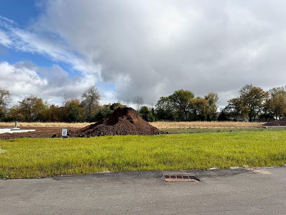 1st image of Ridgeway Dr #17