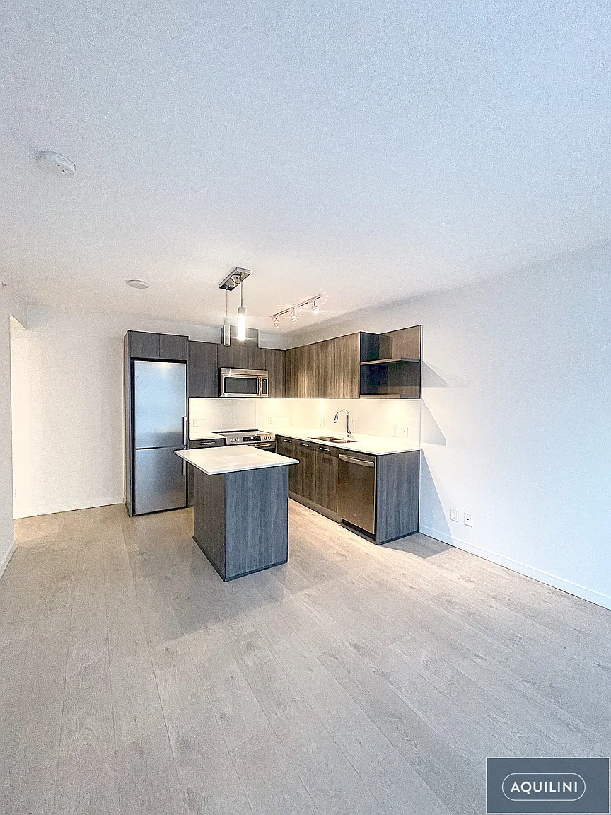 685 Pacific Blvd #301 photo 1