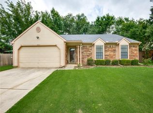 3503 Glenview Dr, Corinth, TX 76210