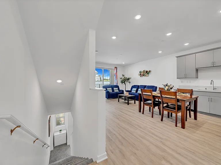 110 Scratch Rd — Photo 4