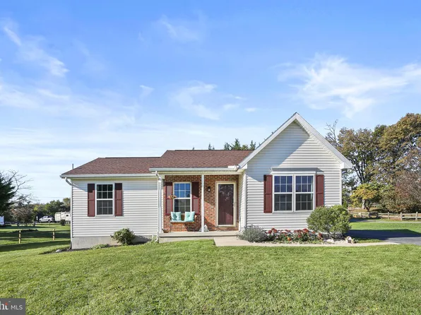 16917 Hampshire Dr, Williamsport, MD 21795