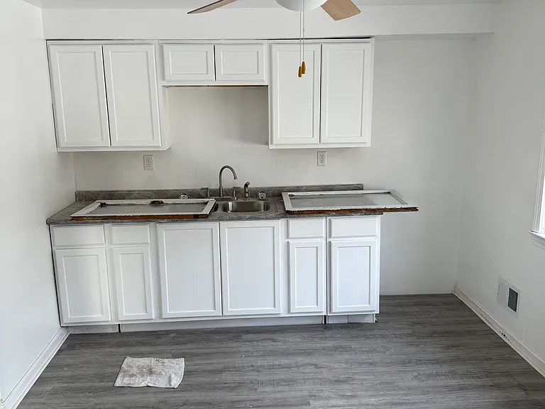 6514 W Carmen Ave #2 — Photo 6