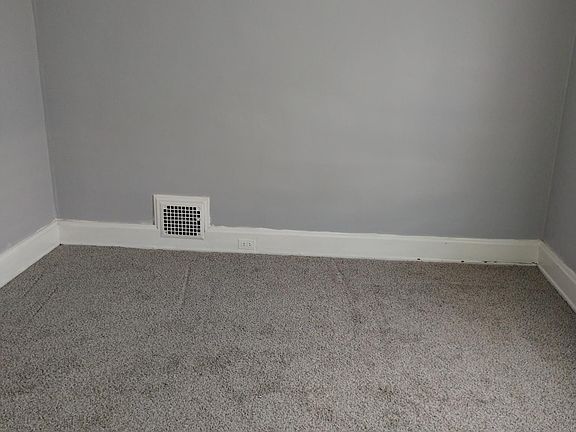 5th image of 30 W 36th St Unit 2