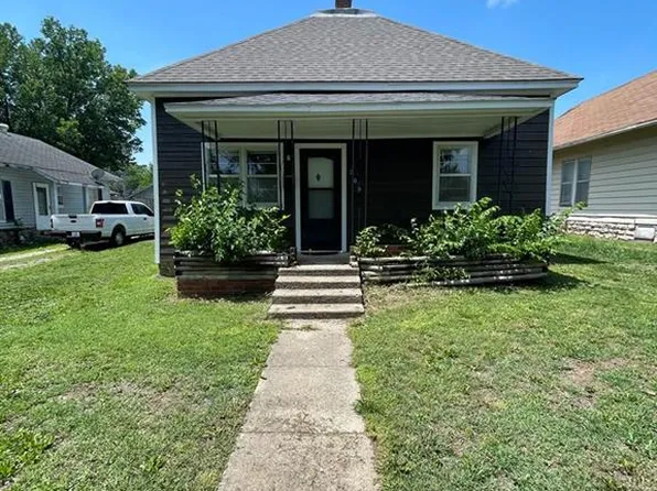 309 S Western Ave, Chanute, KS 66720