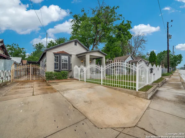 712 theo, San Antonio, TX 78225