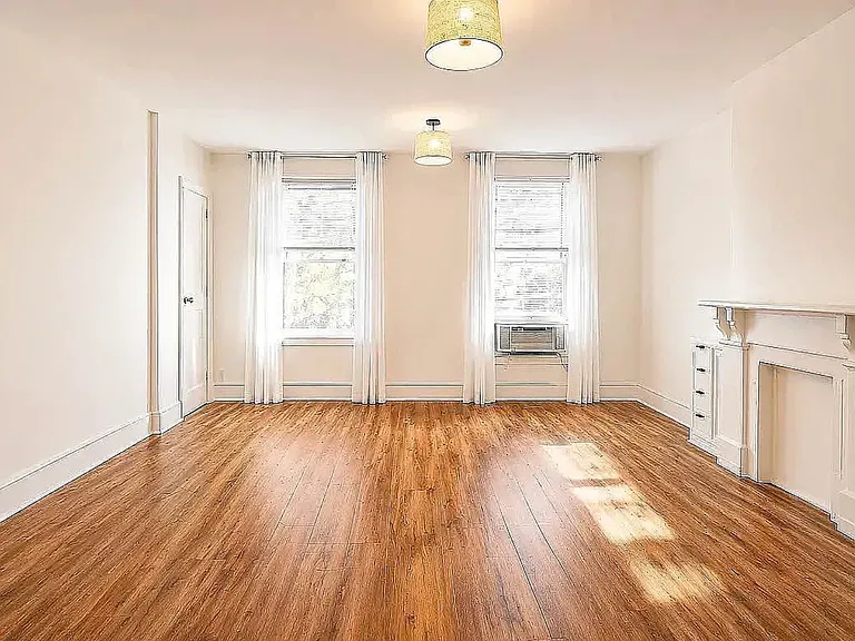 1136 Hancock St #3EE — Photo 7