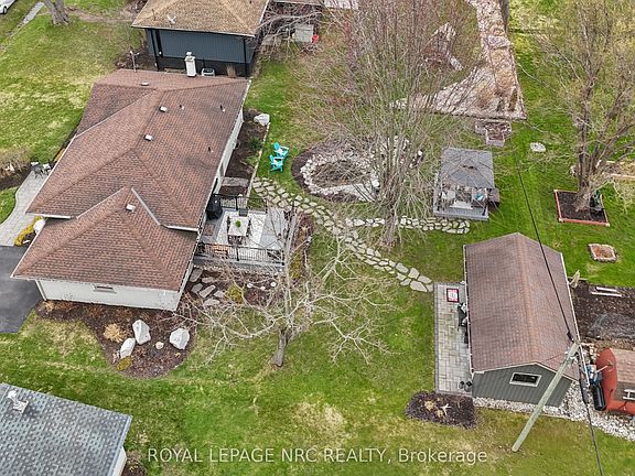 5th image of 787 Grandview Rd