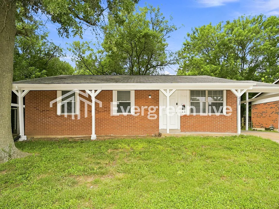 2132 Central Pkwy
