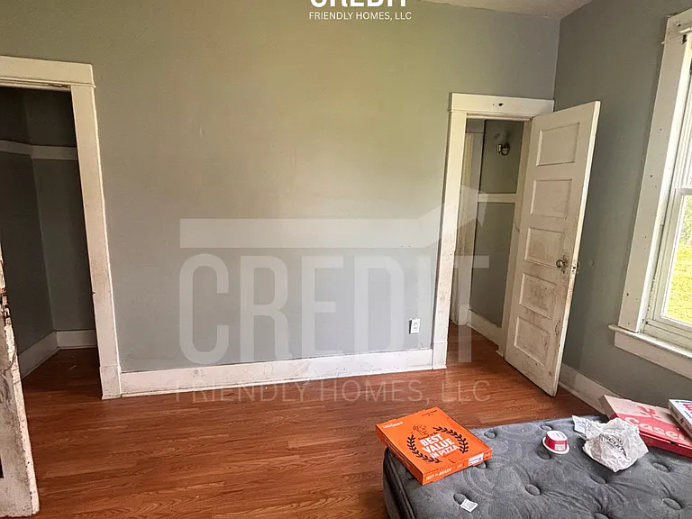 1434 E Hickory St — Photo 8