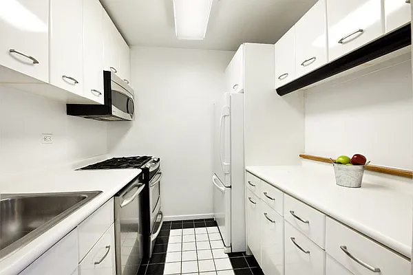 Rented by Halstead Real Estate | media 22