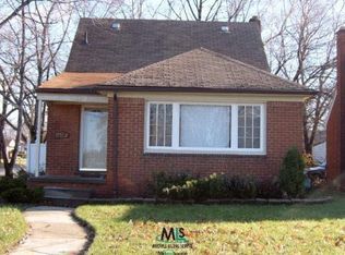 17702 E Huntington Rd, Detroit, MI 48219