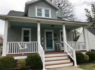 221 Cameron Rd, Willow Grove, PA 19090