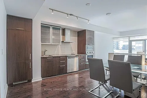 12 York St #1509 Photo 1