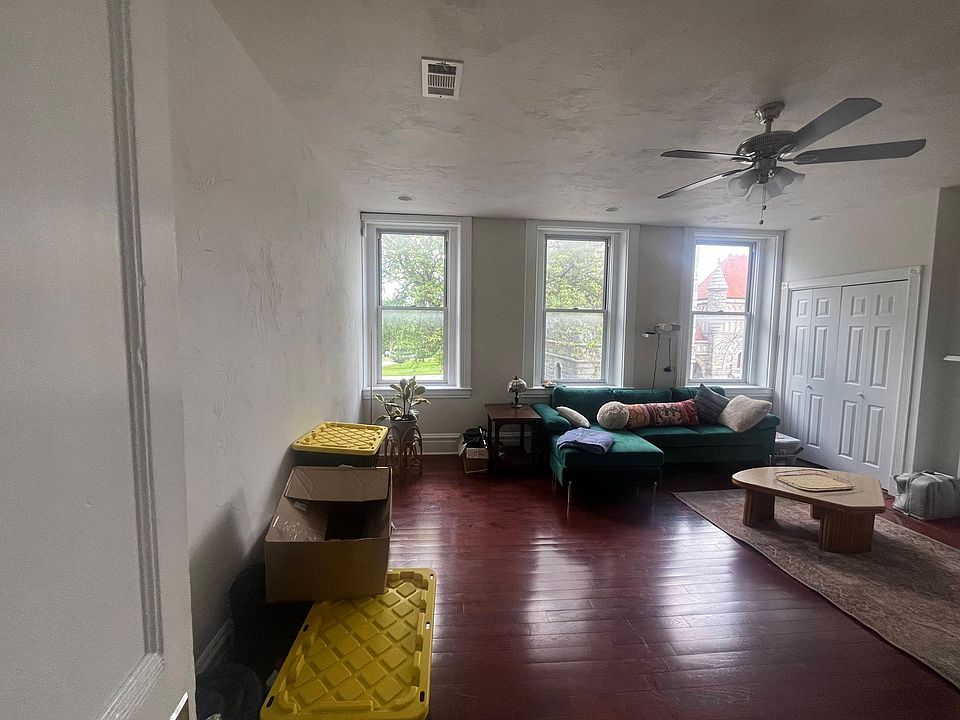 1st image of 4706 Penn Ave Floor 2