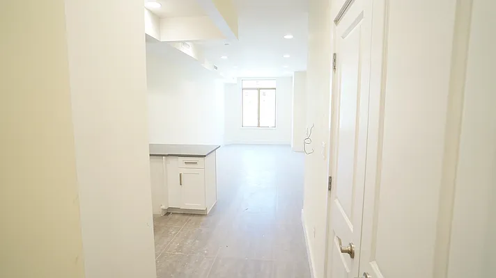 Rented by Karten & Lowe New York Real Estate LLC | media 10