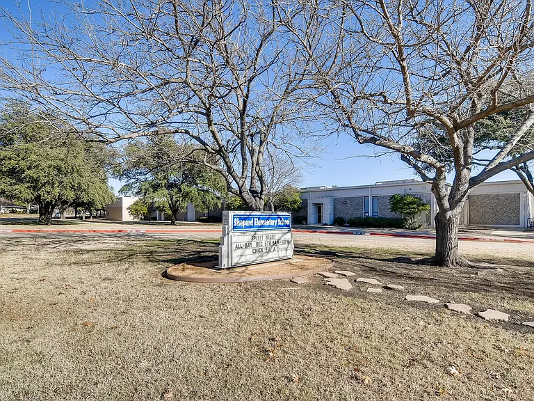 1724 Westridge Dr — Photo 35