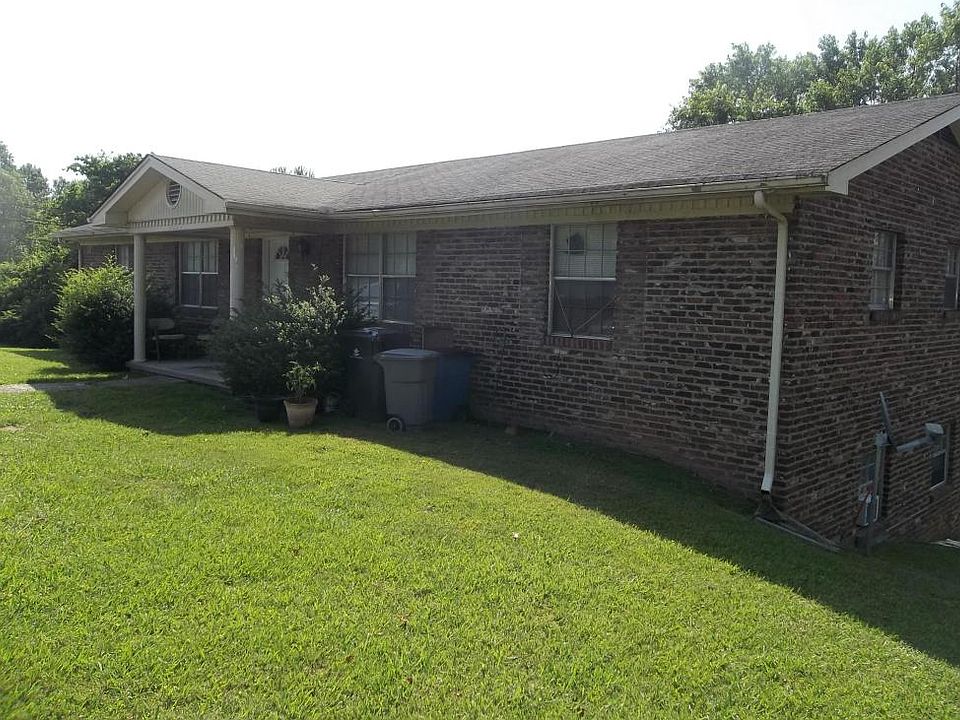 2nd image of 1008 Cedar Ln APT A