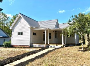 220 3rd St, Worthington, IN 47471