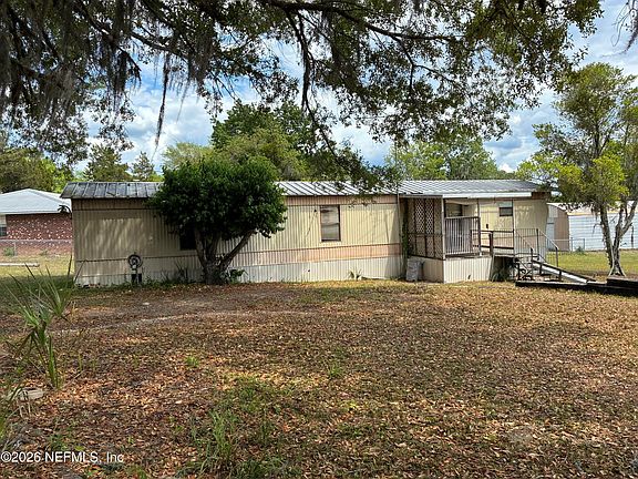 3rd image of 121 CHURCH LAKE Drive