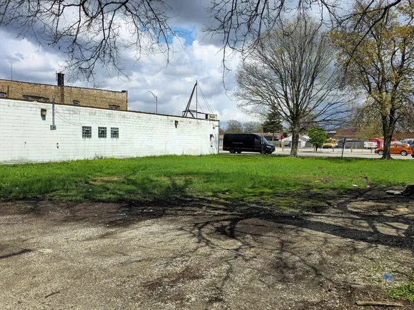 26 S 19th Ave, Maywood, IL 60153