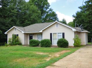 565 Lee Road 0303, Smiths Station, AL 36877