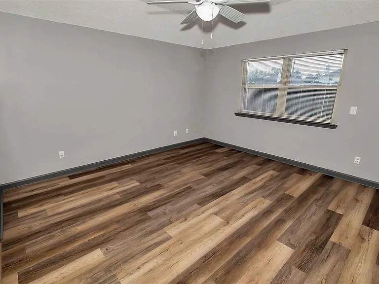 5216 Spring Branch Dr — Photo 11