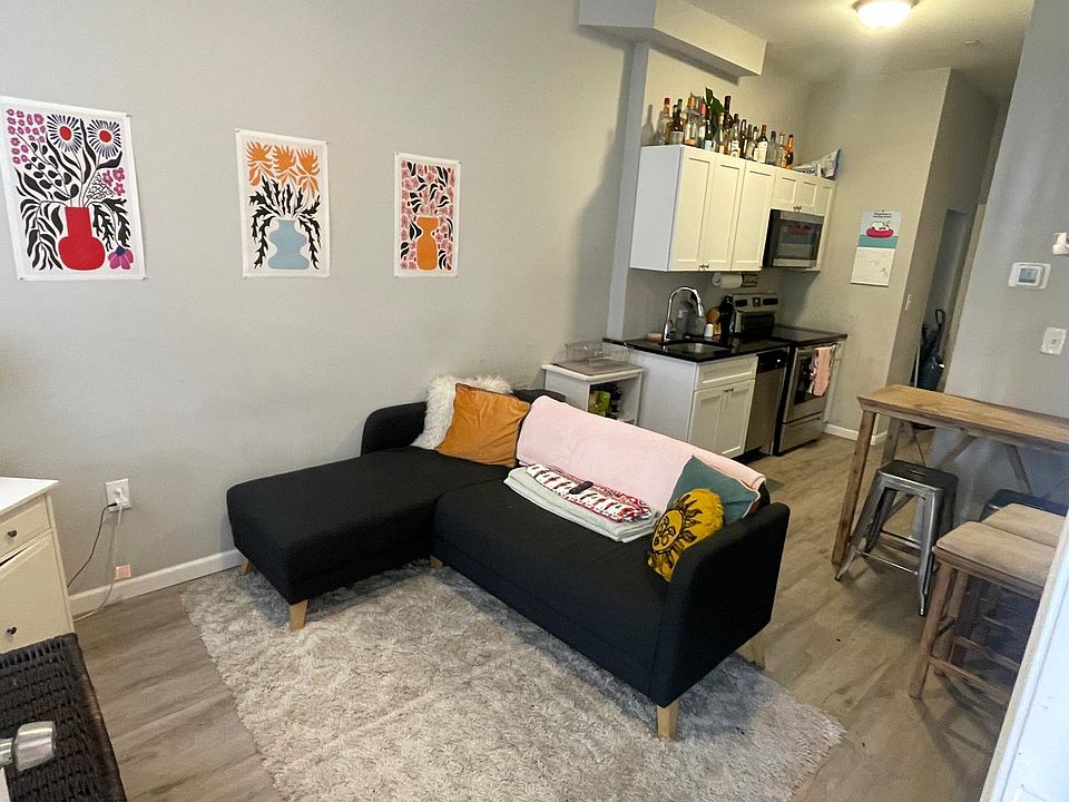 1st image of 1724 N Bouvier St #1