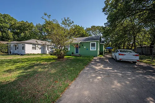 808 NW #H Photo 1 808 NW #H Photo 1