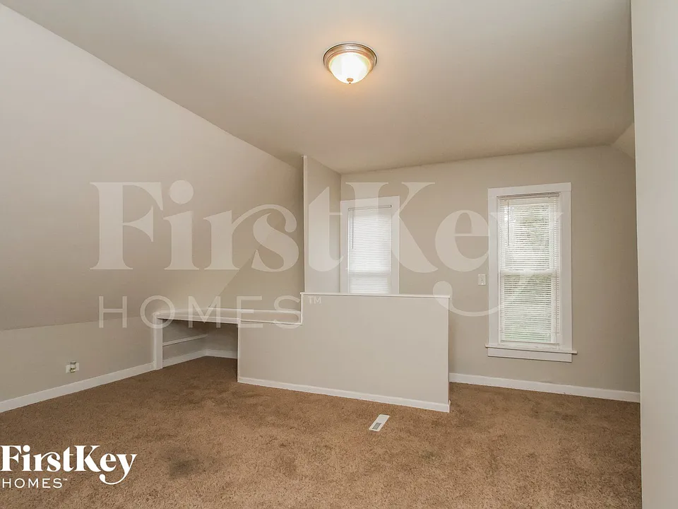374 Jay St