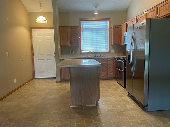 3rd image of 1545 Balinese St