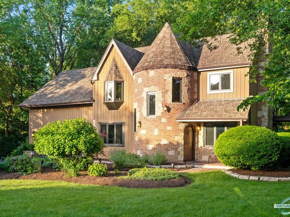 Downers Grove Real Estate - Downers Grove IL Homes For Sale | Zillow