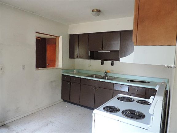 3rd image of 1588 30th St
