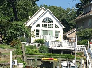 478 Riverside Dr, Pasadena, MD 21122