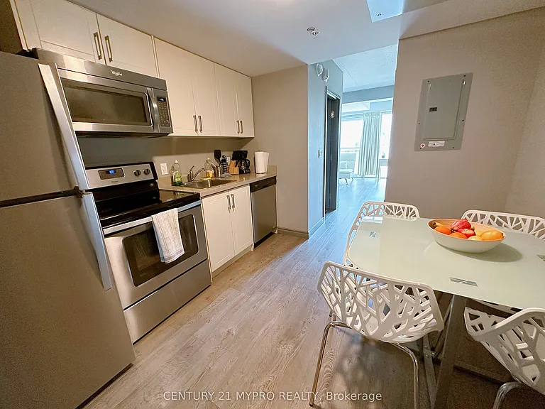 321 Spruce St #706 — Photo 5