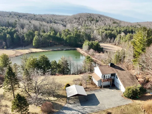 9245 Patterson Dr, Bent Mountain, VA 24059