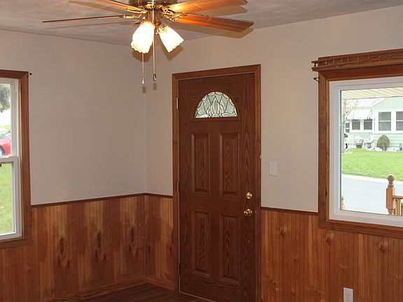 4th image of 117 W McClure Ave