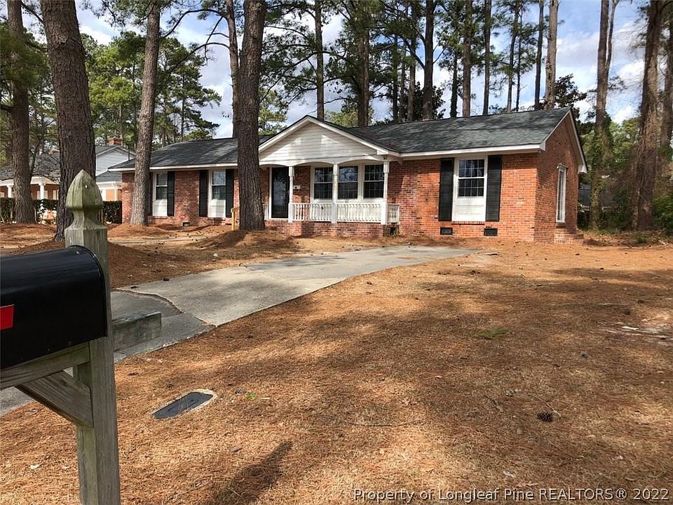1st image of 107 Rosewood Dr