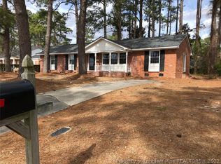 107 Rosewood Dr, Lumberton, NC 28358