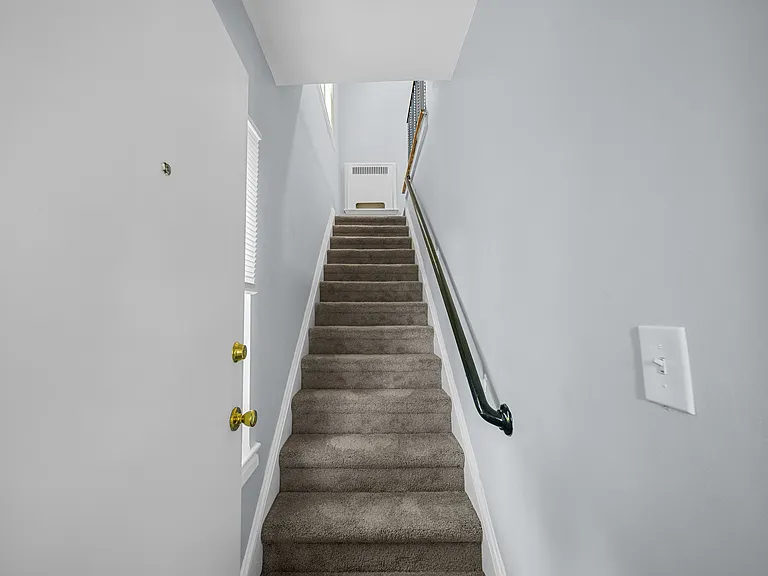 90 Tracey Pl #I-1 — Photo 19