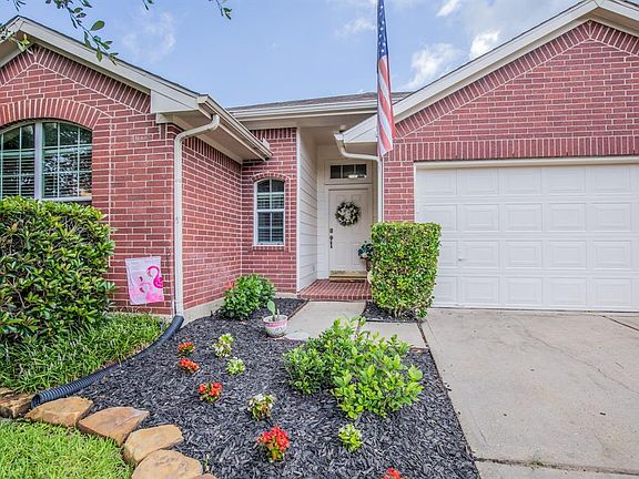 Well maintained yard