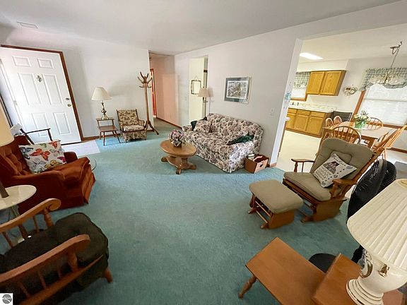 2nd image of 7737 Ladd Dr NW