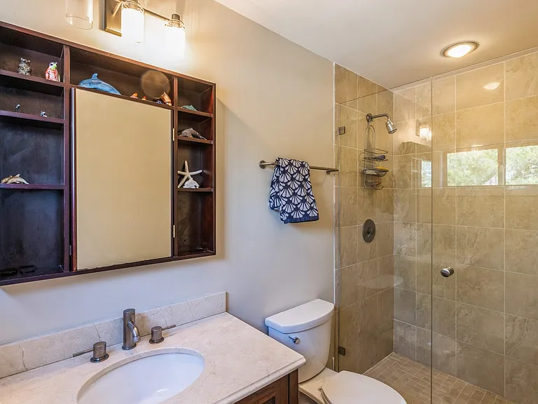 10 Oakwood Ct — Photo 10