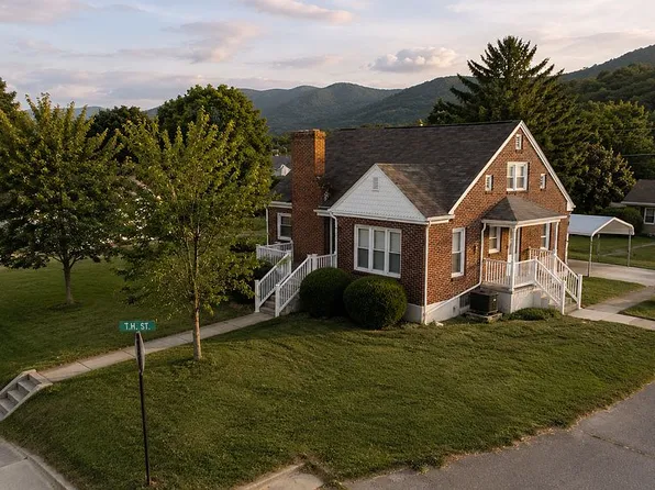 502 Magnolia Ave, Buena Vista, VA 24416