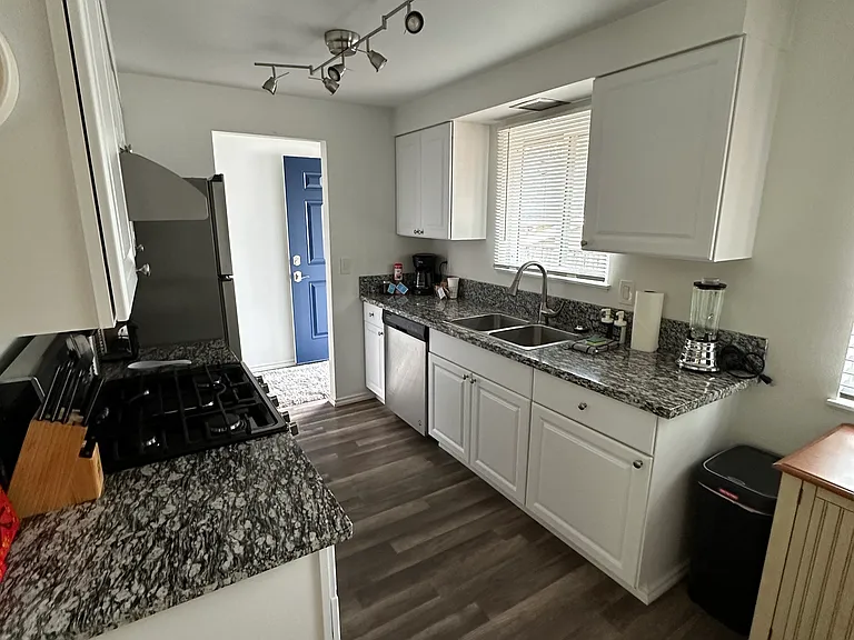5934 SW 30th Ave #5934 — Photo 9