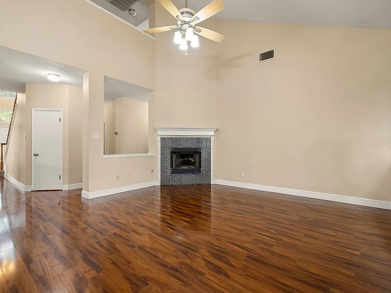 3955 Grayling Ln — Photo 24