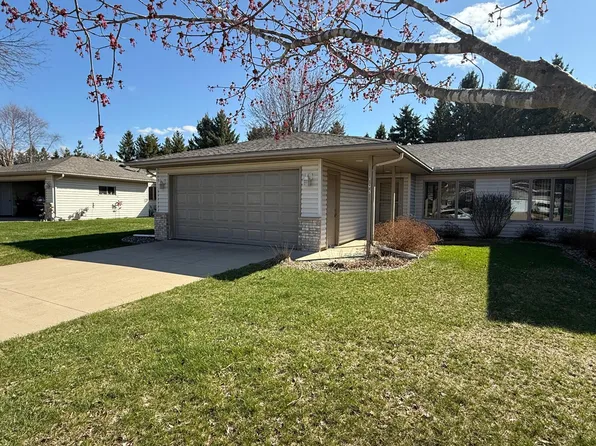 105 Lillie Ln SE, Pine Island, MN 55963