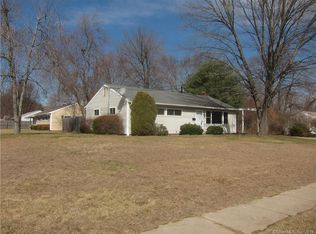 116 Green Manor Ave, Windsor, CT 06095