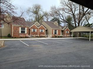 6855 W 76th St, Overland Park, KS 66204